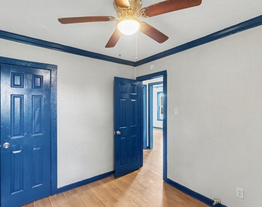 3926 Farmer Street - Photo Thumbnail 7