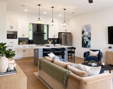 2807 Brailsfort Street - Photo Thumbnail 3