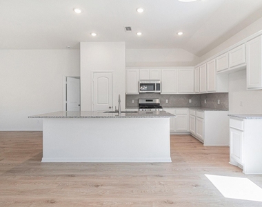 249 Edgewater Drive - Photo Thumbnail 9
