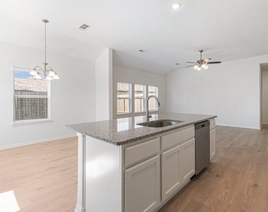 249 Edgewater Drive - Photo Thumbnail 12