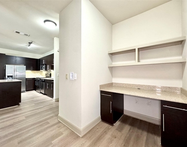 3788 Richmond Avenue - Photo Thumbnail 7