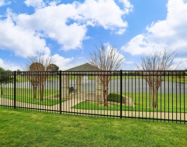 18215 Alora Springs Trace - Photo Thumbnail 11