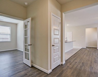 18215 Alora Springs Trace - Photo Thumbnail 9