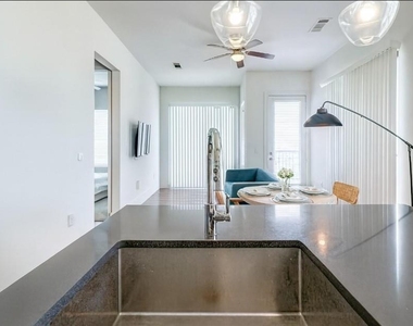 1508 Blodgett Street - Photo Thumbnail 1