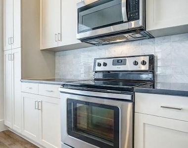 1508 Blodgett Street - Photo Thumbnail 8