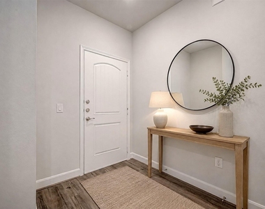 6804 Westview Drive - Photo Thumbnail 11