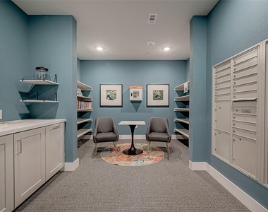 6804 Westview Drive - Photo Thumbnail 8