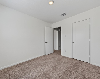 13046 Turret Bend Way - Photo Thumbnail 20