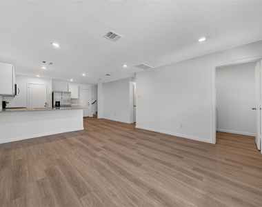 13046 Turret Bend Way - Photo Thumbnail 6