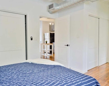 219 Marshall Street - Photo Thumbnail 5