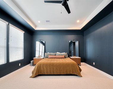 5209 Pinemont Creek Lane - Photo Thumbnail 5