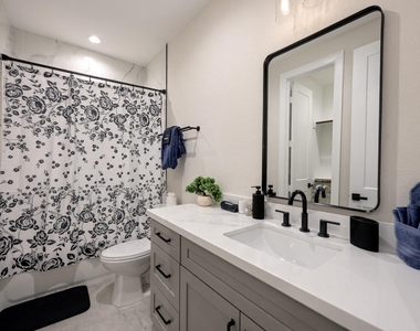 1603 Sylveste Street - Photo Thumbnail 16