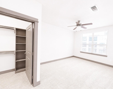 2910 Milam St Street - Photo Thumbnail 8