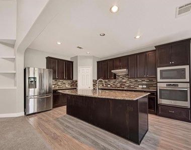6638 Miller Shadow Lane - Photo Thumbnail 12