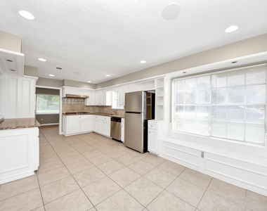 18703 Shay Lane - Photo Thumbnail 7