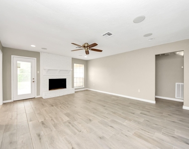 18703 Shay Lane - Photo Thumbnail 3