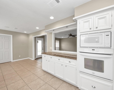 18703 Shay Lane - Photo Thumbnail 9