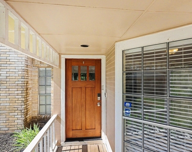 8503 Grove Park Drive - Photo Thumbnail 2