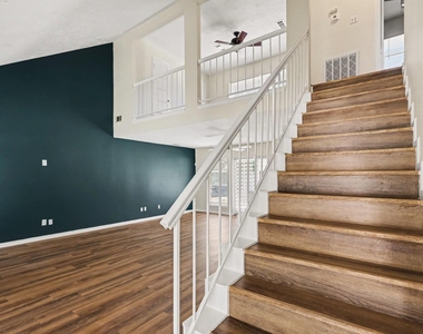 8503 Grove Park Drive - Photo Thumbnail 3