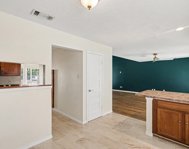 8503 Grove Park Drive - Photo Thumbnail 9