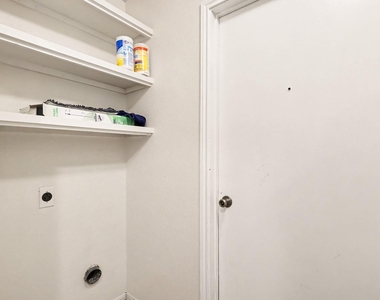 8503 Grove Park Drive - Photo Thumbnail 13