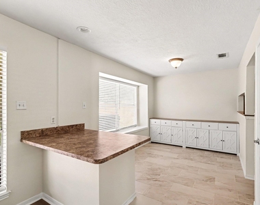 8503 Grove Park Drive - Photo Thumbnail 8