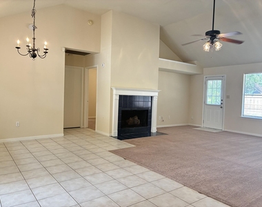 11607 Lennington Lane - Photo Thumbnail 9