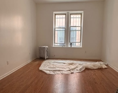 1660 Sterling Place - Photo Thumbnail 3