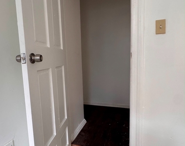 1660 Sterling Place - Photo Thumbnail 6