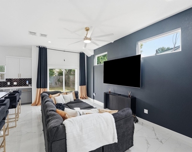 5839 Southwell Street - Photo Thumbnail 2