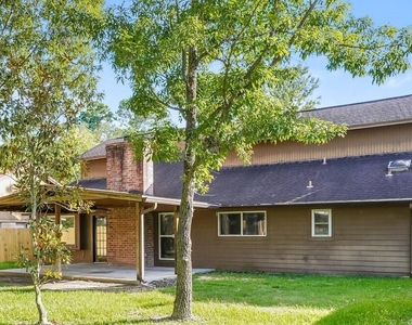 11918 Cottonwood Lane - Photo Thumbnail 14