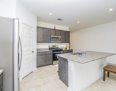 1118 Appaloosa Lane - Photo Thumbnail 17