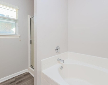 985 Oak Falls Drive - Photo Thumbnail 9