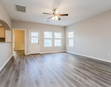 985 Oak Falls Drive - Photo Thumbnail 1