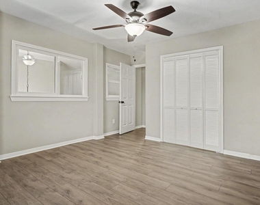 1927 Pinewood Court - Photo Thumbnail 26