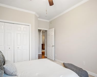 11902 Eden Creek Drive - Photo Thumbnail 32
