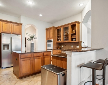 11902 Eden Creek Drive - Photo Thumbnail 15
