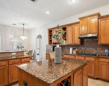 11902 Eden Creek Drive - Photo Thumbnail 17