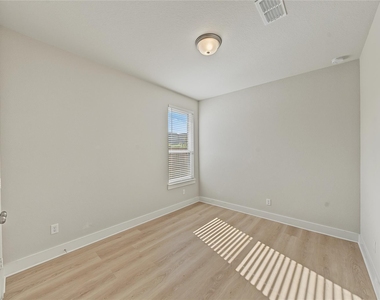 31807 Pecan Meadow Lane - Photo Thumbnail 7