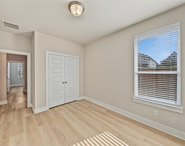 31807 Pecan Meadow Lane - Photo Thumbnail 8