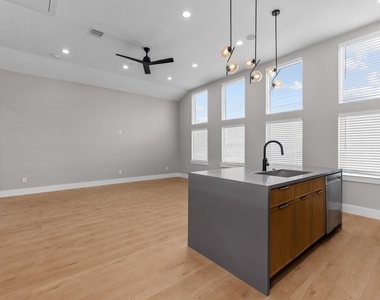3523 Hadley Street - Photo Thumbnail 8