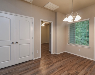 15633 Sycamore Dr - Photo Thumbnail 9