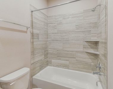 15633 Sycamore Dr - Photo Thumbnail 13