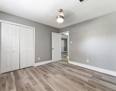 16957 Rabon Chapel Road - Photo Thumbnail 6