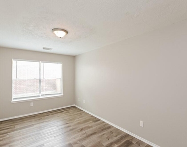 3306 Coldwater Canyon Lane - Photo Thumbnail 10