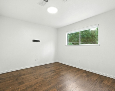 13215 Ravensway Drive - Photo Thumbnail 20
