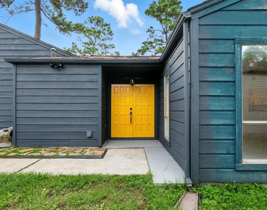 13215 Ravensway Drive - Photo Thumbnail 2