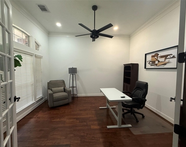 4426 Thaddeus Court - Photo Thumbnail 5
