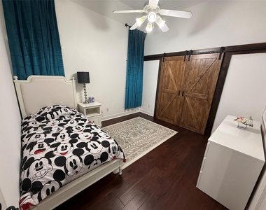 4426 Thaddeus Court - Photo Thumbnail 27