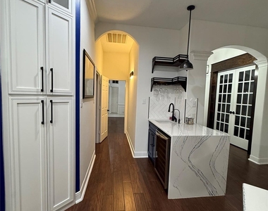 4426 Thaddeus Court - Photo Thumbnail 12